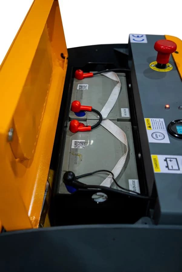 Штабелер самоходный 1,0 т 3,0 м XILIN CPD10W с наклоном мачты и противовесом 24/105 В/Ач — фото 11